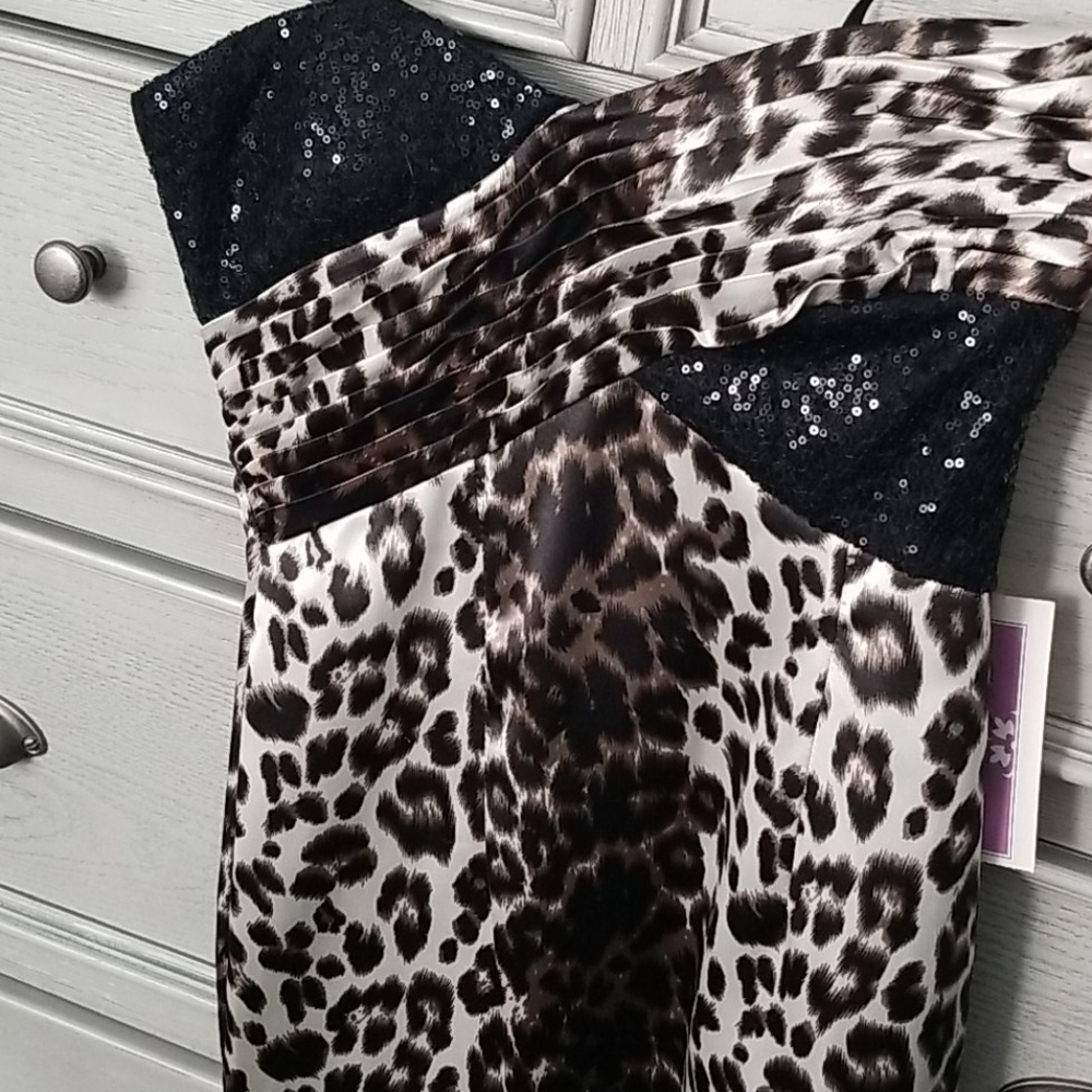 Adriana Papell leopard dress